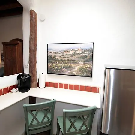 Closson Getaway - Courtyard - Railyard And Plaza Holiday home *