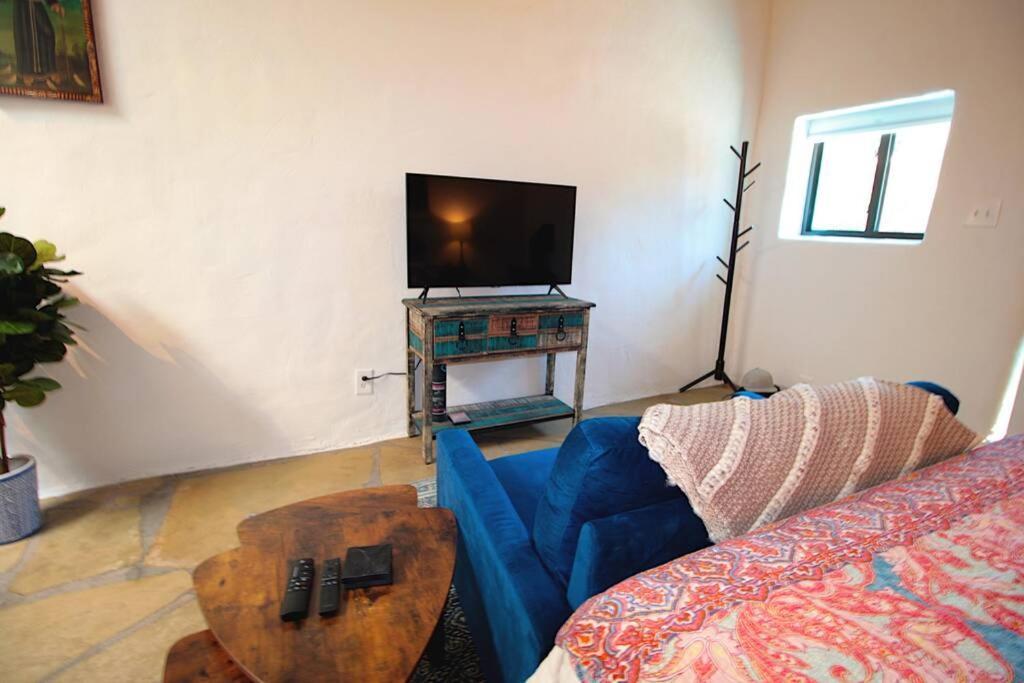 Holiday home Closson Getaway - Courtyard - Railyard And Plaza *